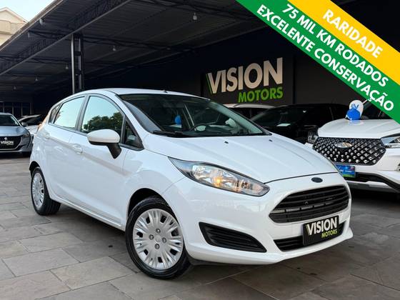 FORD FIESTA 1.5 SE HATCH 16V FLEX 4P MANUAL FORD FIESTA 1.5 SE HATCH 16V FLEX 4P MANUAL